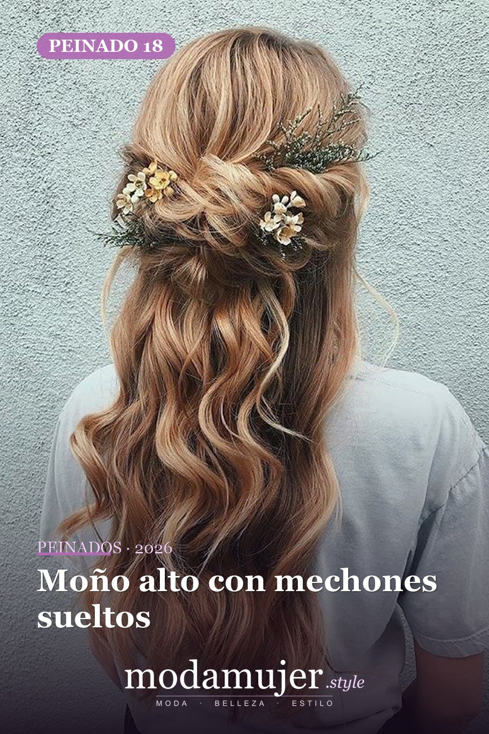 Moño alto con mechones sueltos — 62 ideas de peinados románticos para bodas y ocasiones especiales
