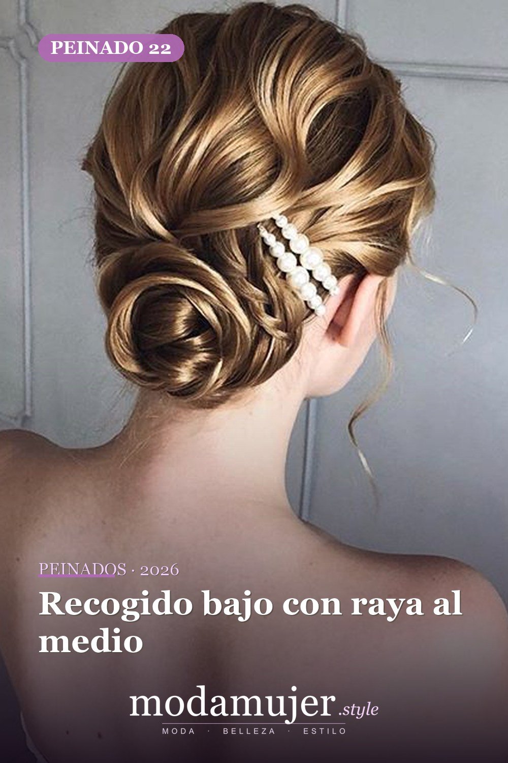 Recogido bajo con raya al medio — 62 ideas de peinados románticos para bodas y ocasiones especiales