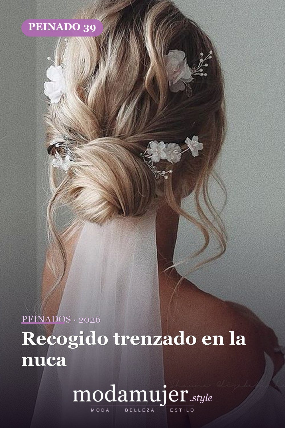 Recogido trenzado en la nuca — 62 ideas de peinados románticos para bodas y ocasiones especiales