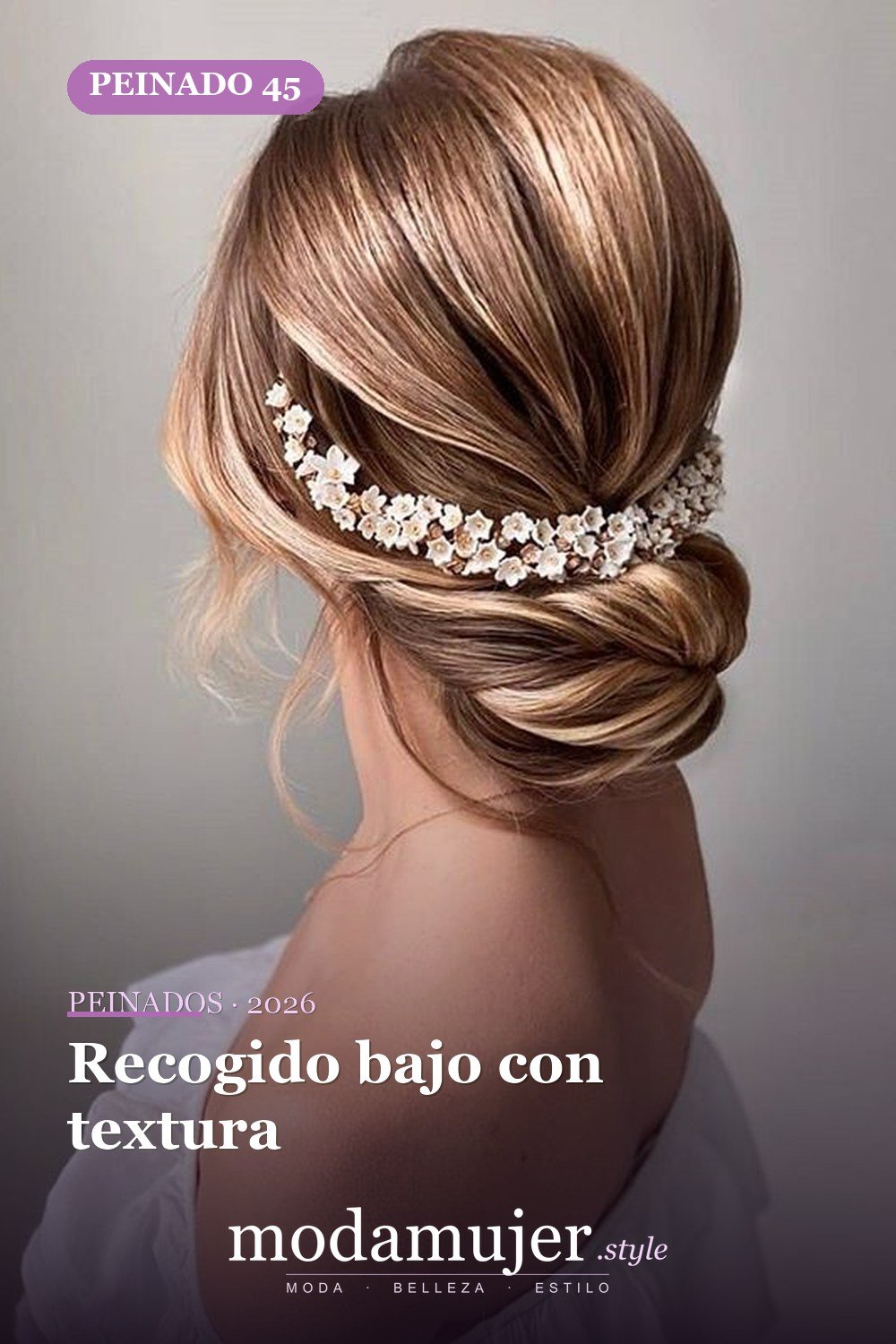 Recogido bajo con textura — 62 ideas de peinados románticos para bodas y ocasiones especiales