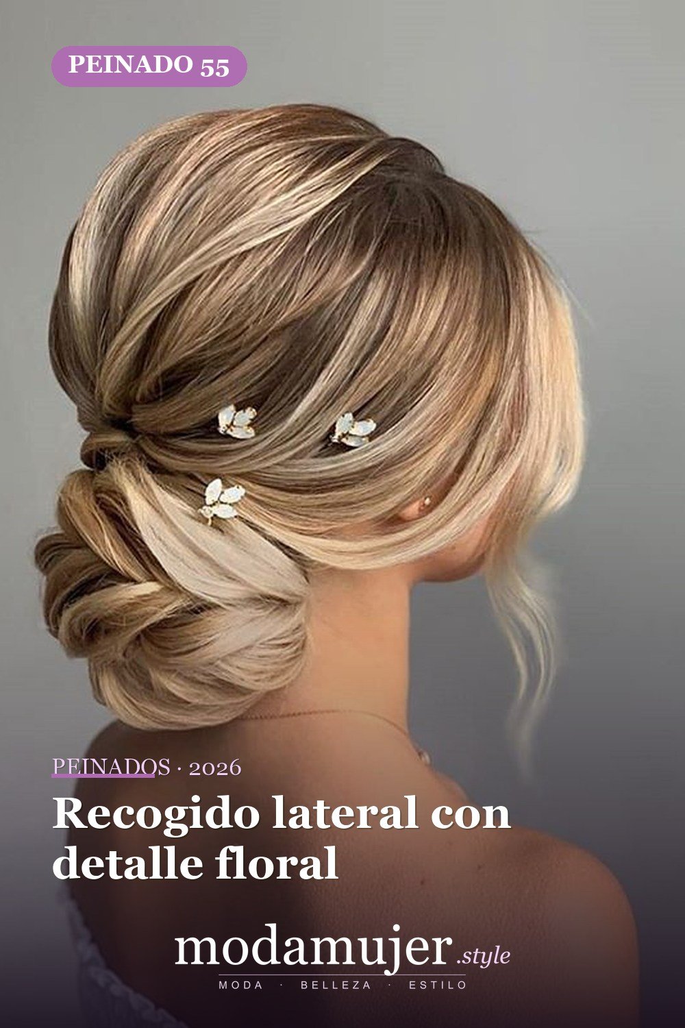 Recogido lateral con detalle floral — 62 ideas de peinados románticos para bodas y ocasiones especiales