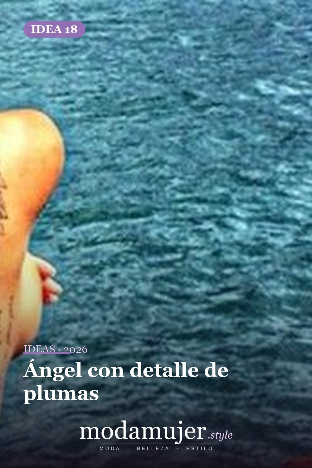 Ángel con detalle de plumas — 67 hermosos tatuajes de ángel celestial para niñas