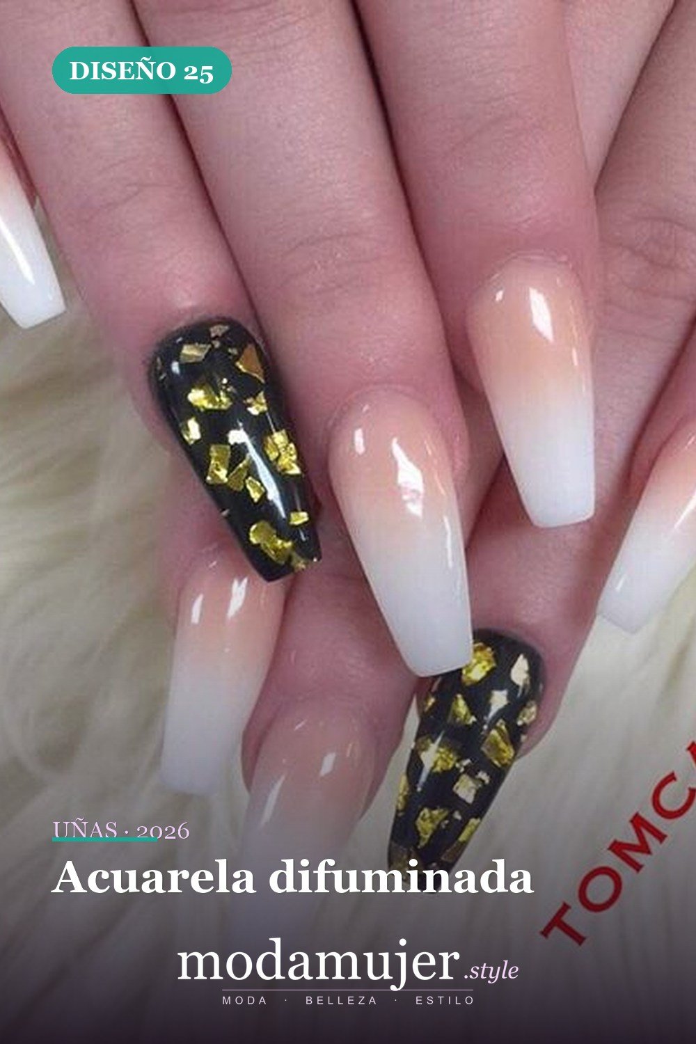 Acuarela difuminada — 69 ideas de diseño completo de uñas para inspirar tu próxima manicura
