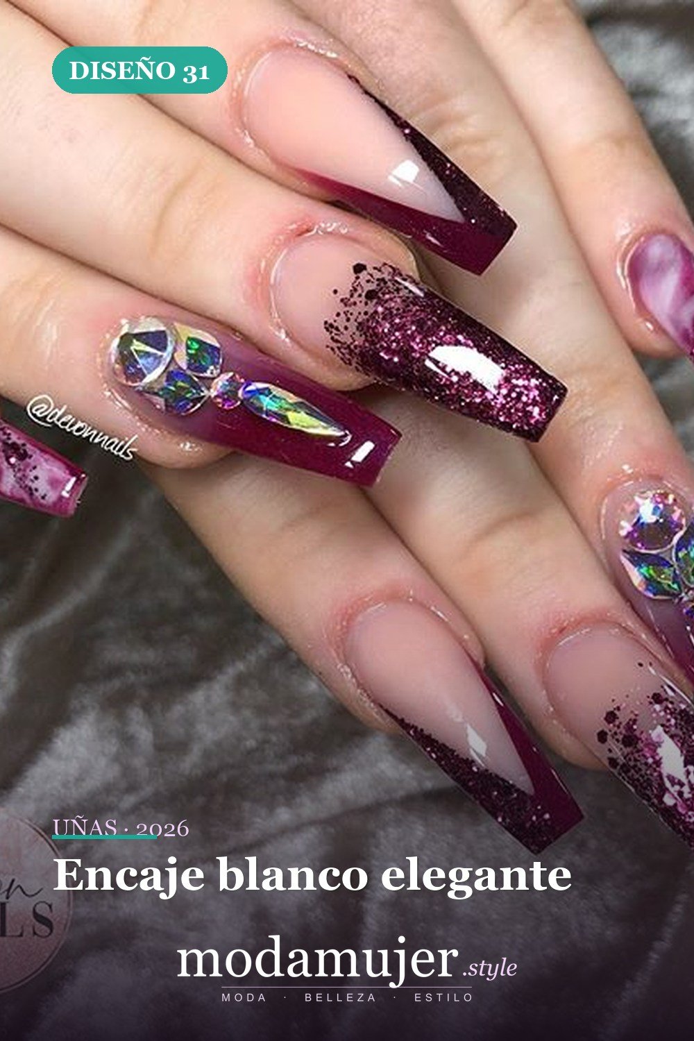 Encaje blanco elegante — 69 ideas de diseño completo de uñas para inspirar tu próxima manicura