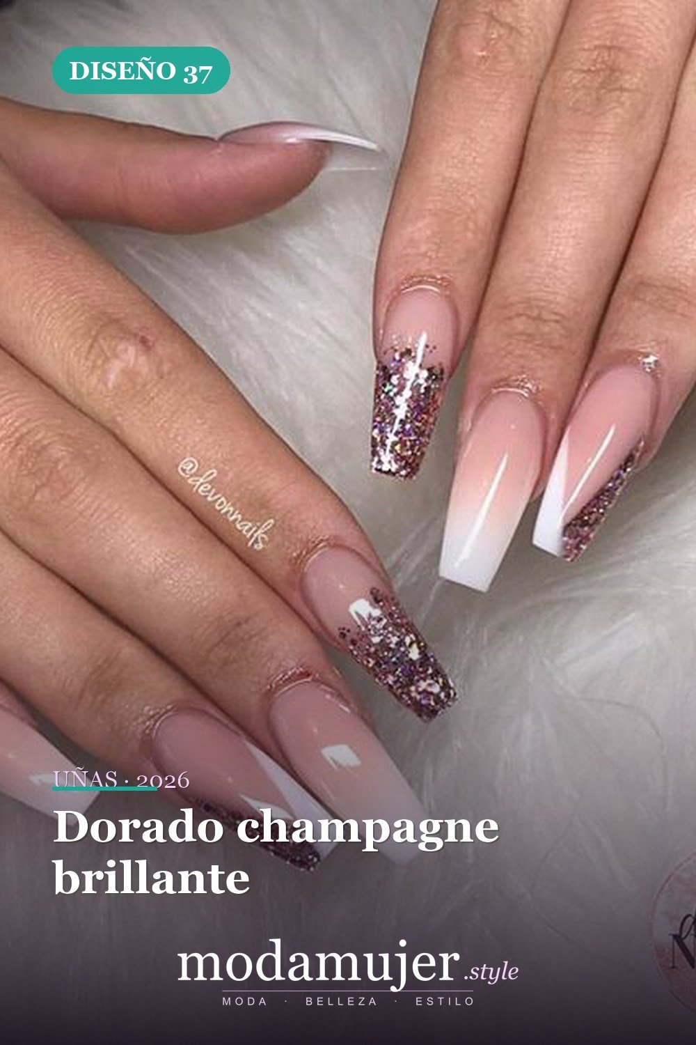 Dorado champagne brillante — 69 ideas de diseño completo de uñas para inspirar tu próxima manicura