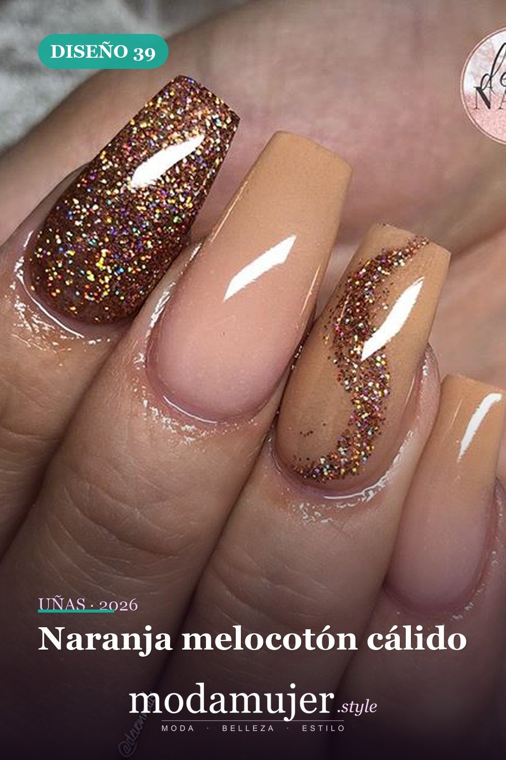 Naranja melocotón cálido — 69 ideas de diseño completo de uñas para inspirar tu próxima manicura
