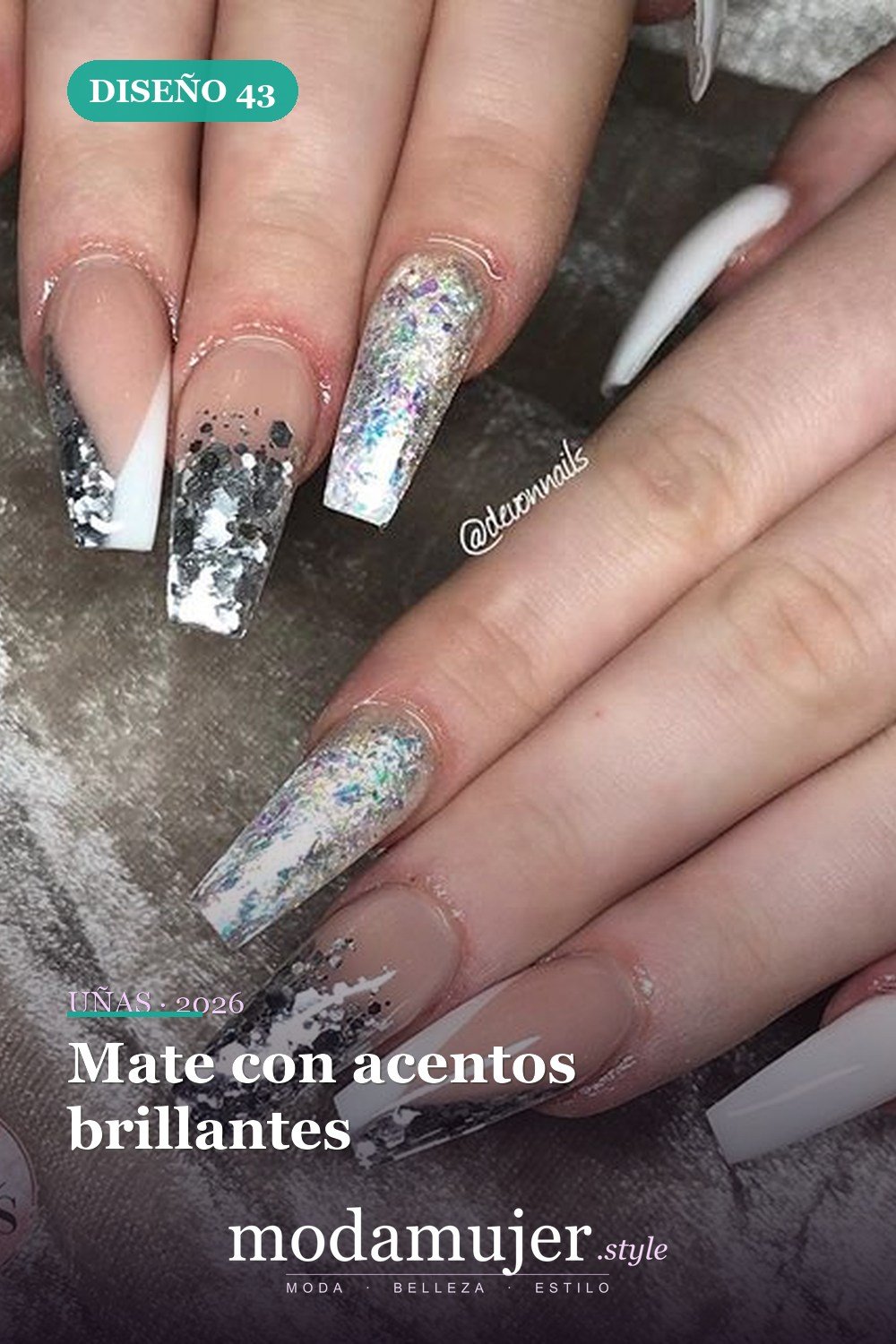 Mate con acentos brillantes — 69 ideas de diseño completo de uñas para inspirar tu próxima manicura