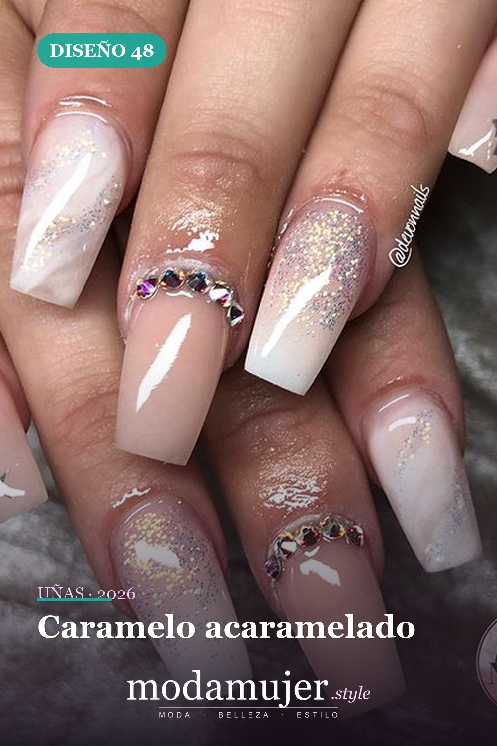 Caramelo acaramelado — 69 ideas de diseño completo de uñas para inspirar tu próxima manicura