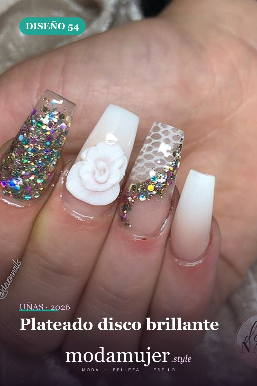 Plateado disco brillante — 69 ideas de diseño completo de uñas para inspirar tu próxima manicura