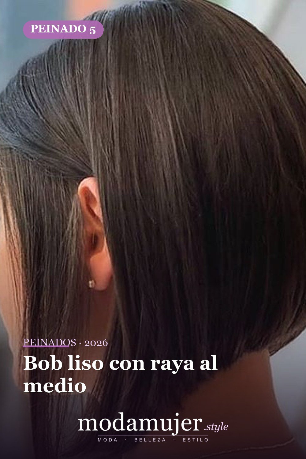 Bob liso con raya al medio — 72 peinados súper elegantes cortos Bob