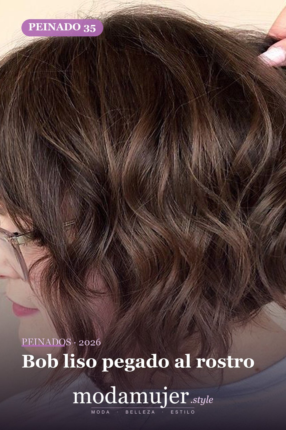 Bob liso pegado al rostro — 72 peinados súper elegantes cortos Bob
