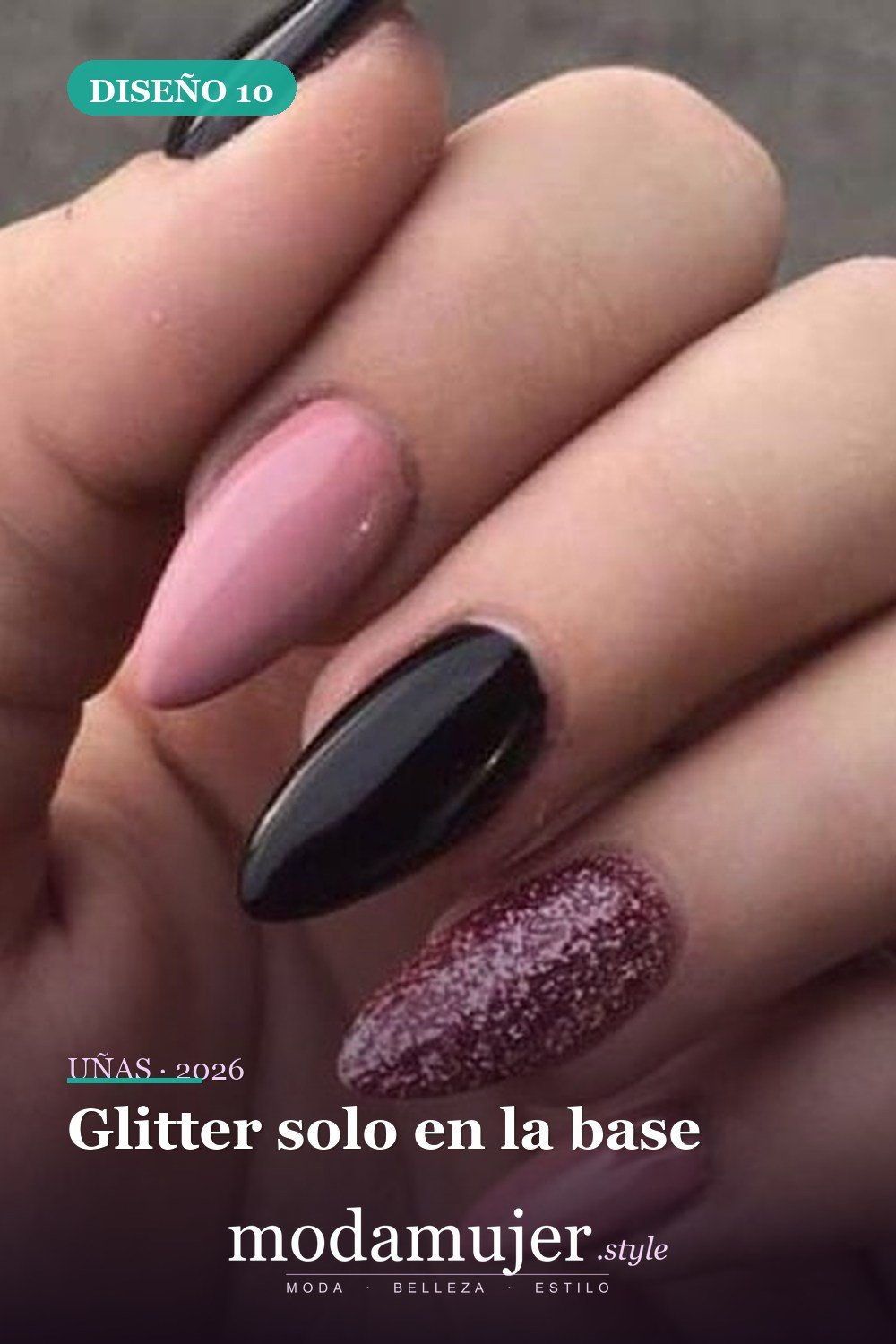 Glitter solo en la base — 81 Diseños de uñas fáciles para principiantes