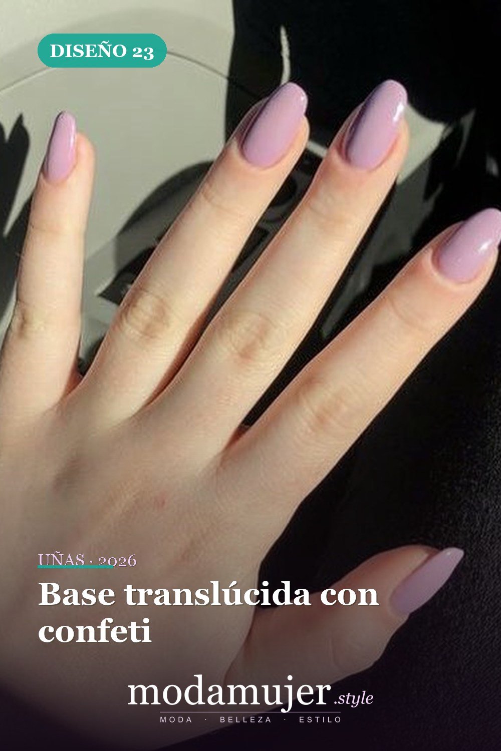 Base translúcida con confeti — 81 Diseños de uñas fáciles para principiantes