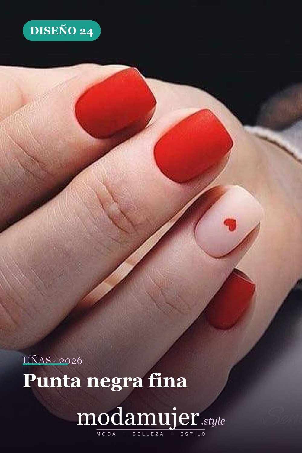 Punta negra fina — 81 Diseños de uñas fáciles para principiantes