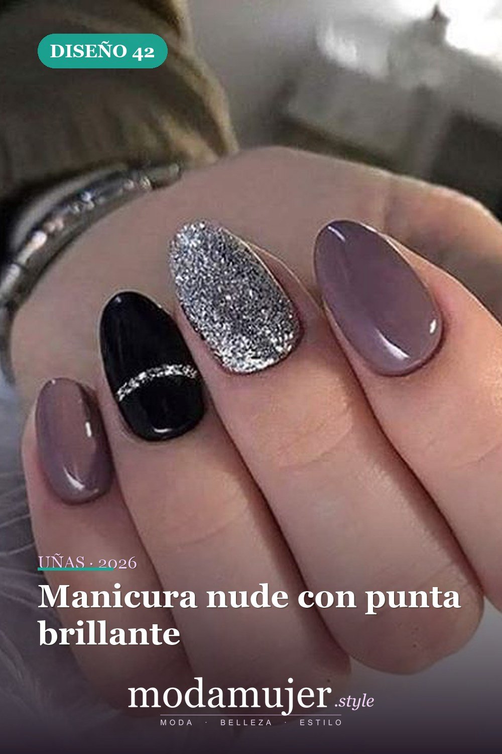 Manicura nude con punta brillante — 81 Diseños de uñas fáciles para principiantes