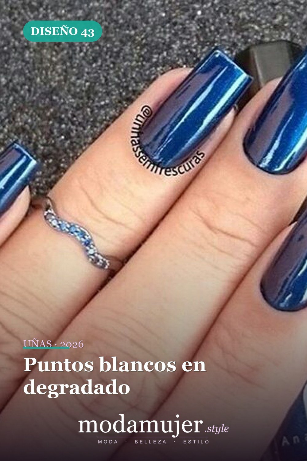 Puntos blancos en degradado — 81 Diseños de uñas fáciles para principiantes