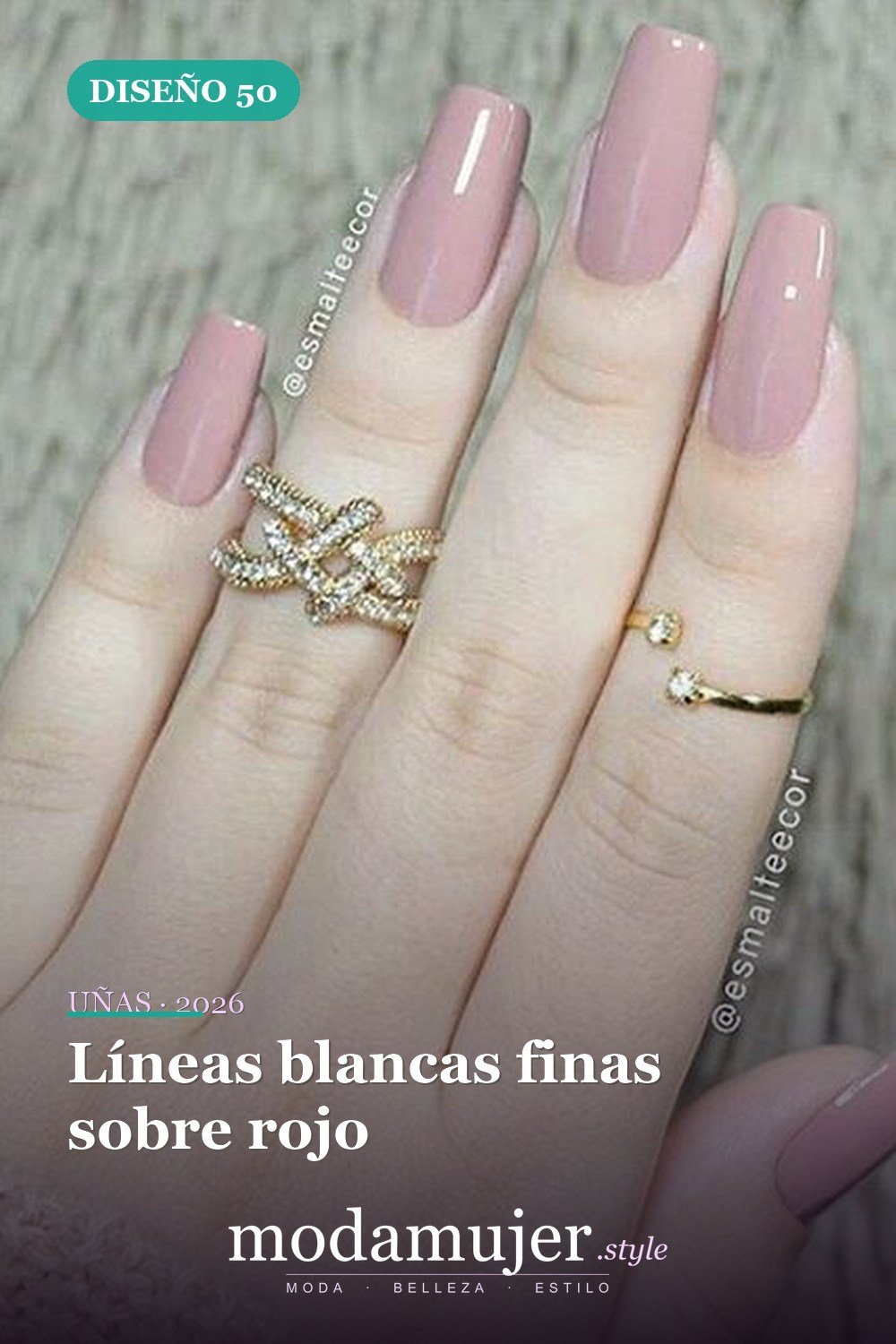 Líneas blancas finas sobre rojo — 81 Diseños de uñas fáciles para principiantes
