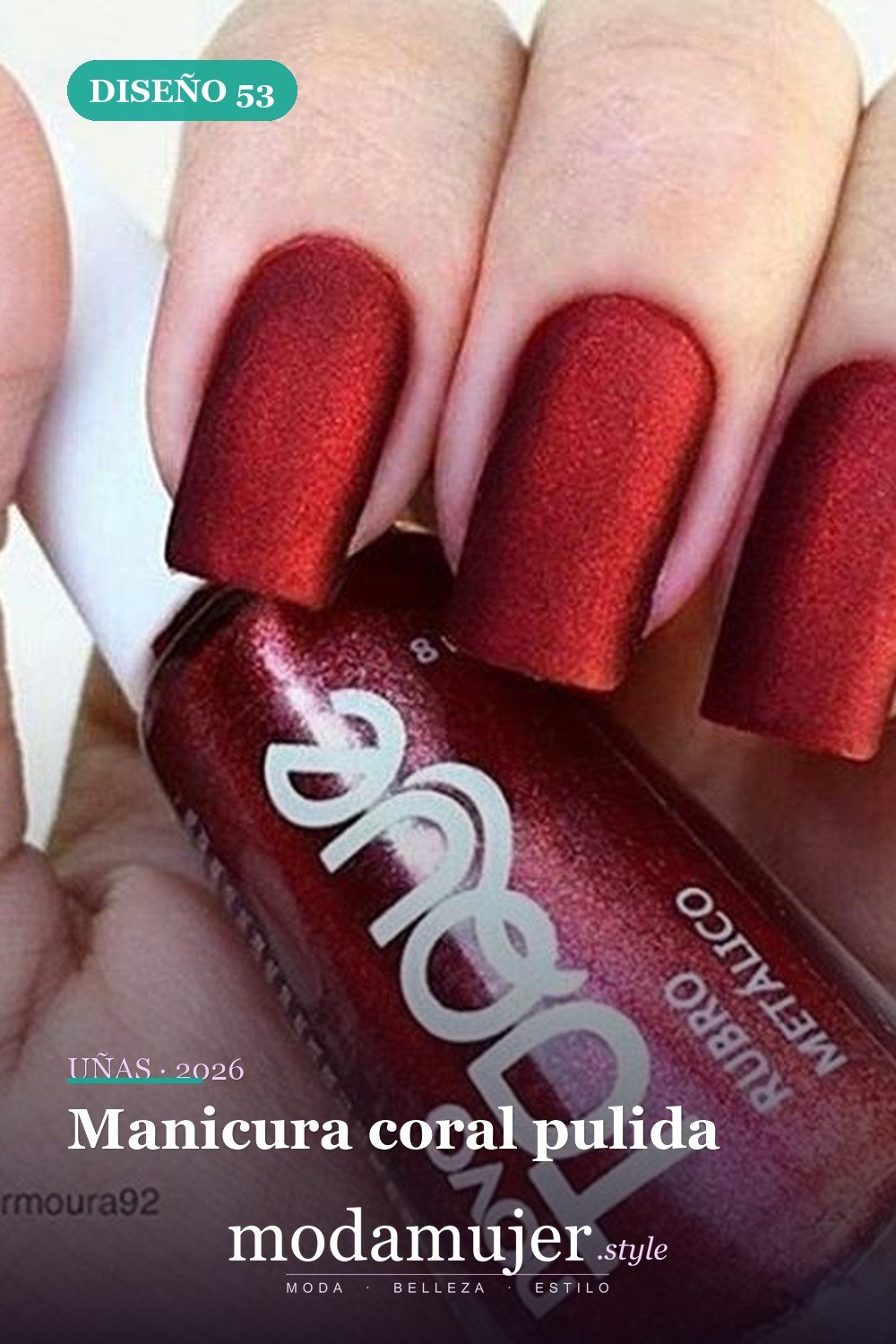 Manicura coral pulida — 81 Diseños de uñas fáciles para principiantes