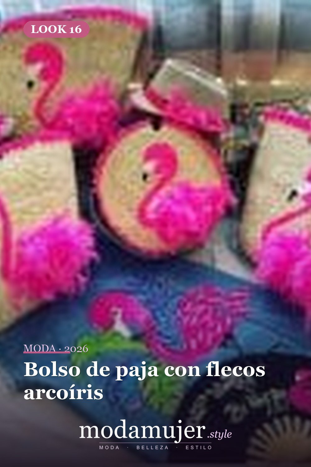 Bolso de paja con flecos arcoíris — Bolsas de playa de paja con pompones y flecos de colores