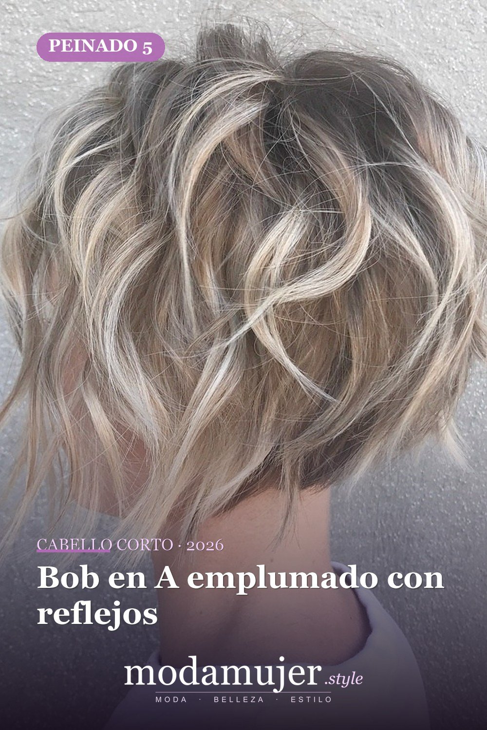Bob en A emplumado con reflejos — corte de cabello corto y picado para 2026