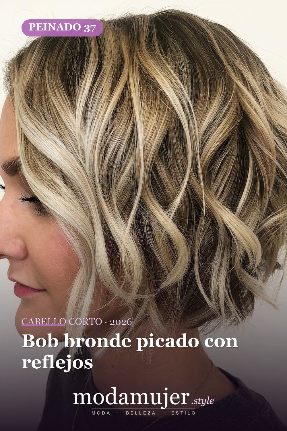 Bob bronde picado con reflejos — corte de cabello corto y picado para 2026