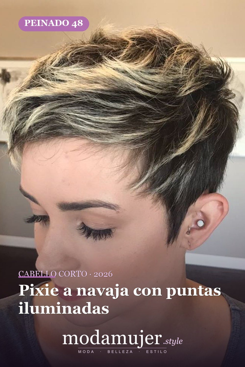 Pixie a navaja con puntas iluminadas — corte de cabello corto y picado para 2026