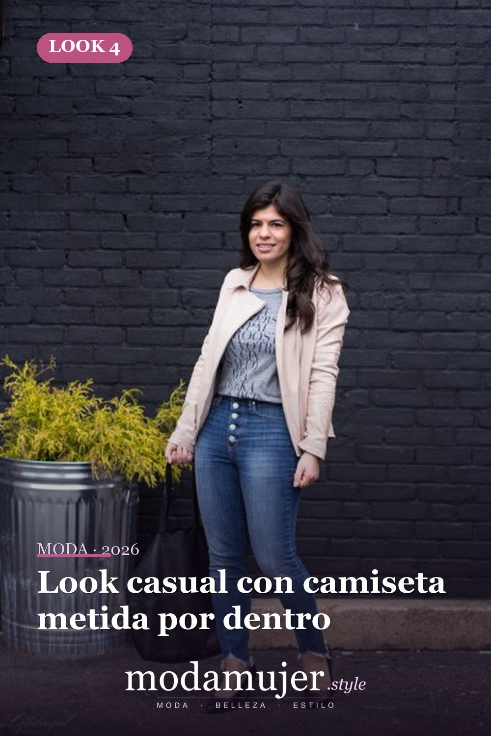 Look casual con camiseta metida por dentro — Cómo combinar jeans con botones: las 13 mejores ideas para vestir para mujer