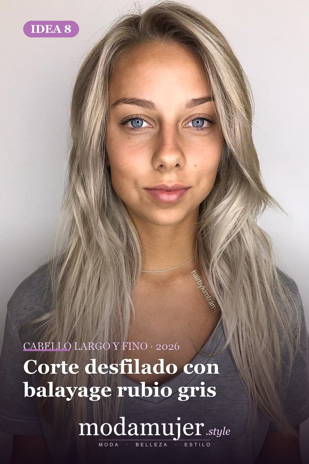 Corte desfilado con balayage rubio gris