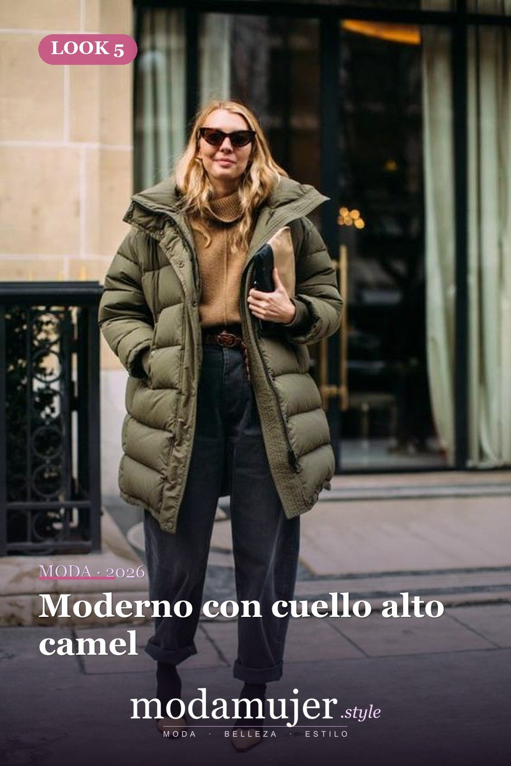 Moderno con cuello alto camel — Guía de abrigos acolchados: tipos y 23 ideas de looks 2026