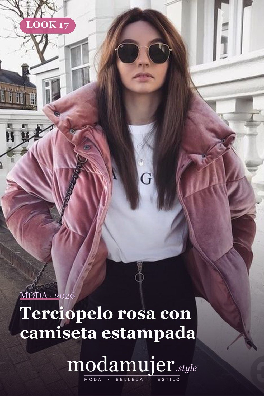 Terciopelo rosa con camiseta estampada — Guía de abrigos acolchados: tipos y 23 ideas de looks 2026