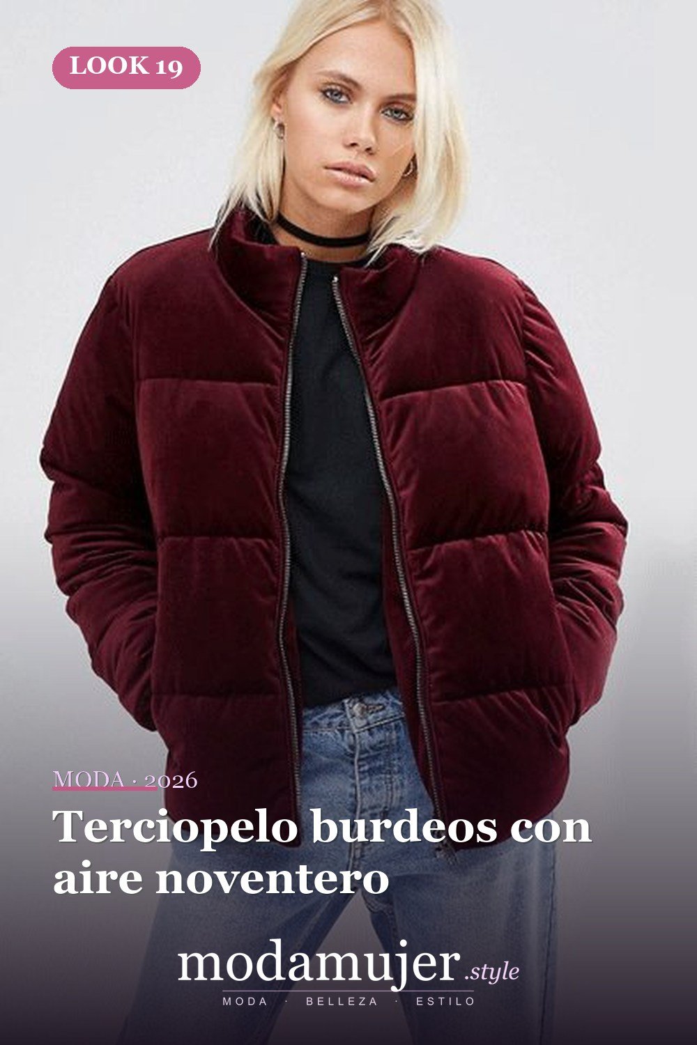 Terciopelo burdeos con aire noventero — Guía de abrigos acolchados: tipos y 23 ideas de looks 2026