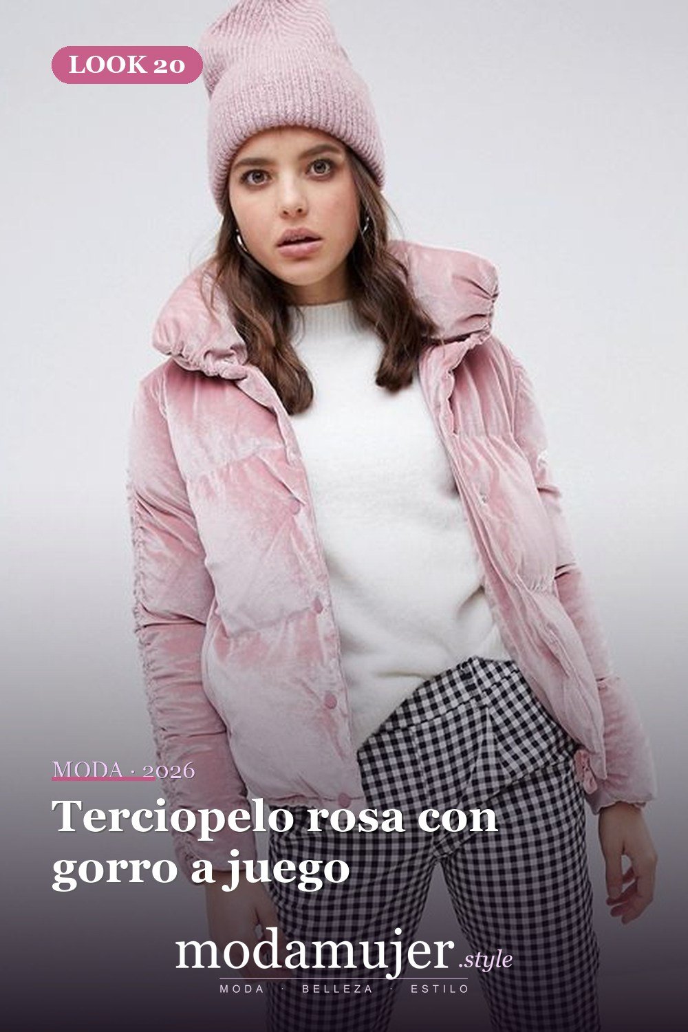 Terciopelo rosa con gorro a juego — Guía de abrigos acolchados: tipos y 23 ideas de looks 2026