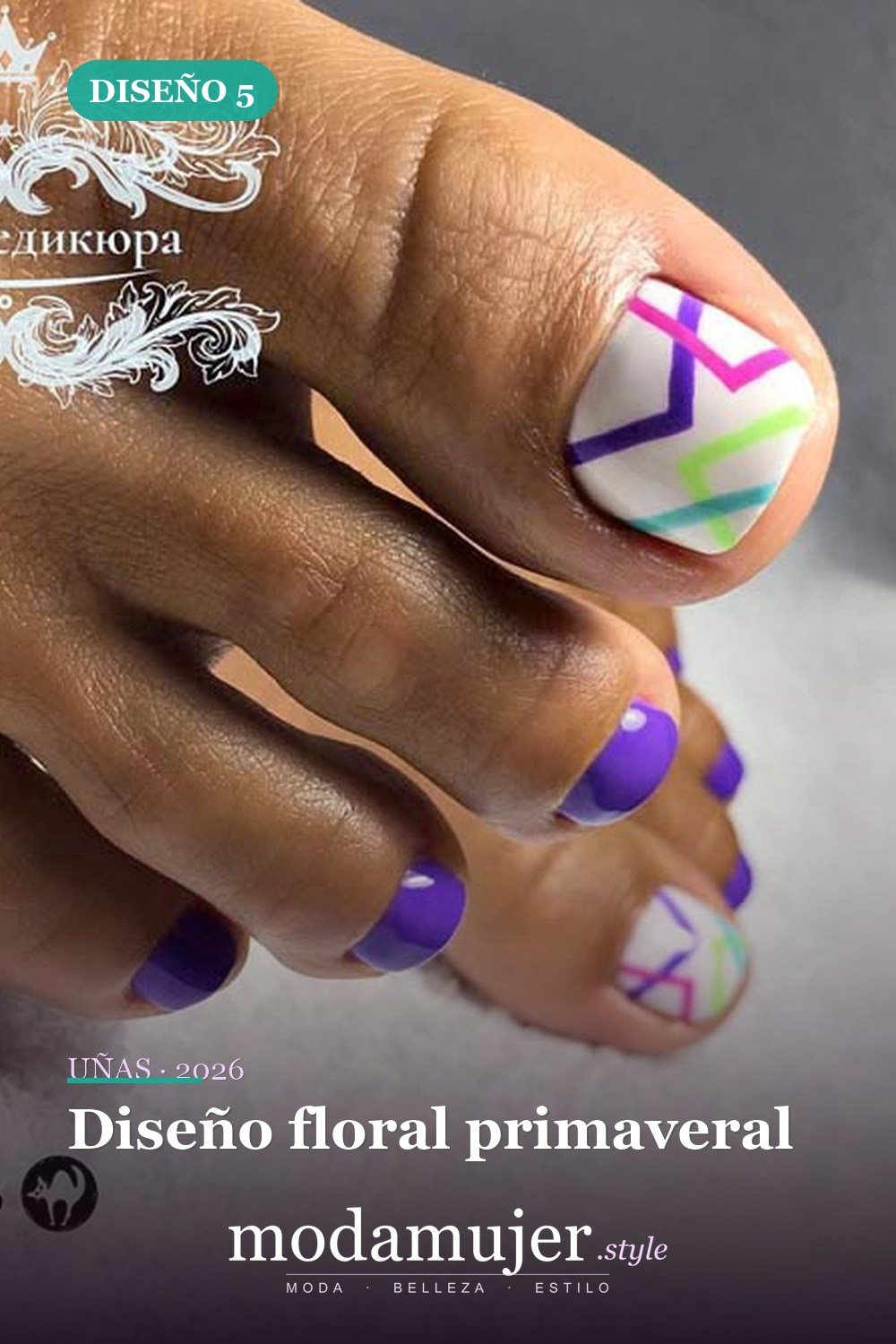Diseño floral primaveral — Ideas de pedicura para tus fabulosas uñas