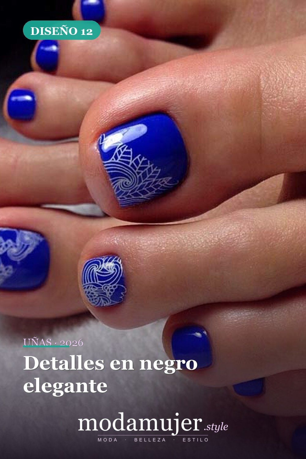 Detalles en negro elegante — Ideas de pedicura para tus fabulosas uñas