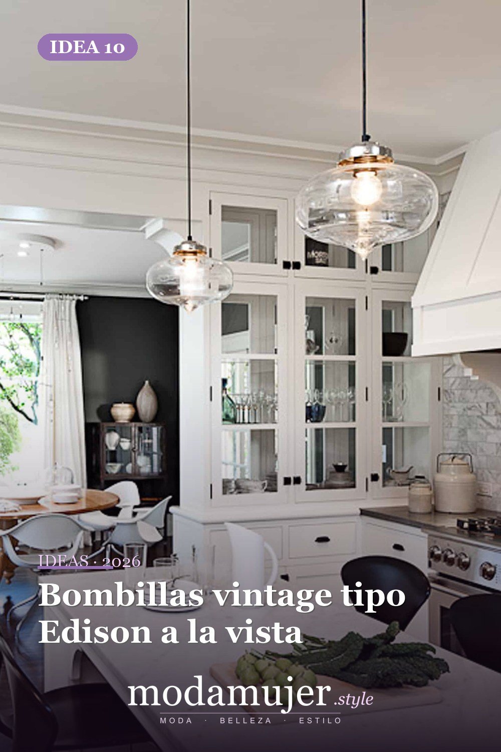 Bombillas vintage tipo Edison a la vista — Lámparas de isla de cocina que cambian completamente su decoración Bombillas vintage tipo Edison a la vista — Lámparas de isla de cocina que cambian completamente su decoración