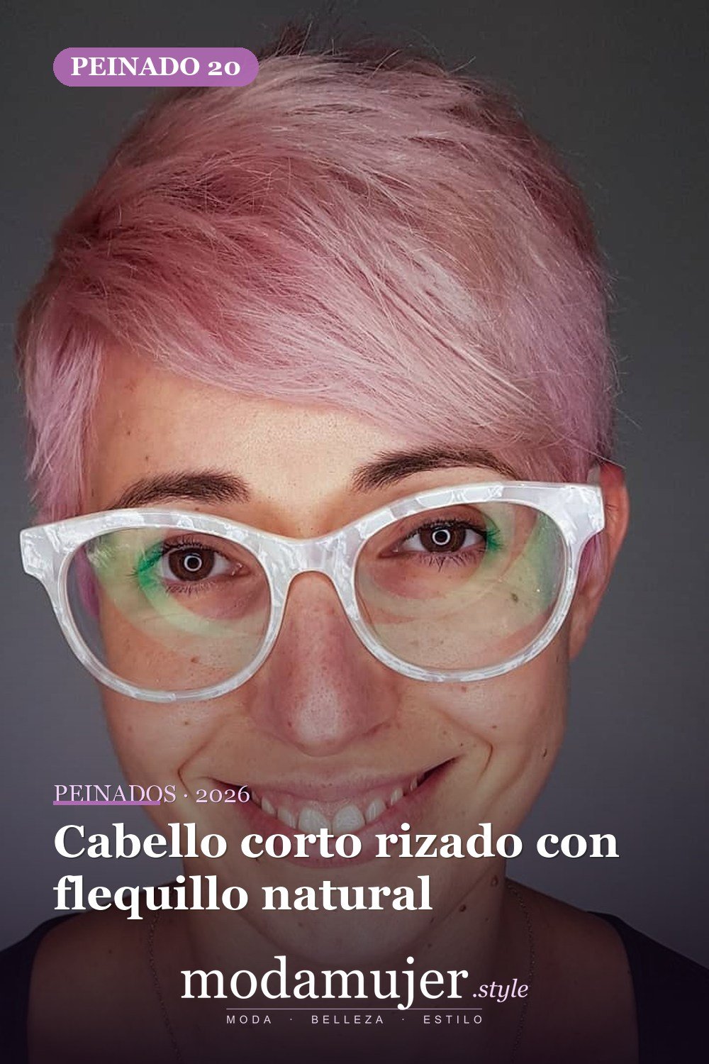 Cabello corto rizado con flequillo natural — Las 30 ideas más modernas de cabello corto con flequillo para 2026