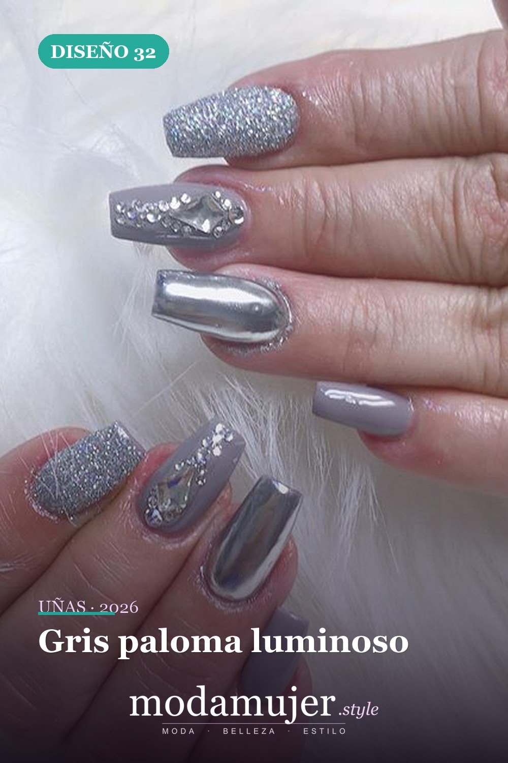 Gris paloma luminoso — Las 85 mejores ideas grises para uñas que te encantarán