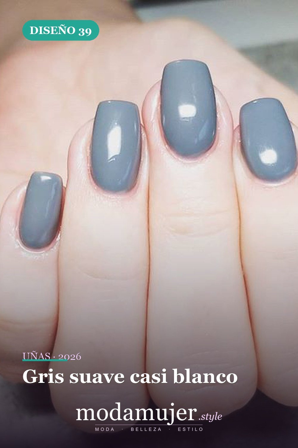 Gris suave casi blanco — Las 85 mejores ideas grises para uñas que te encantarán