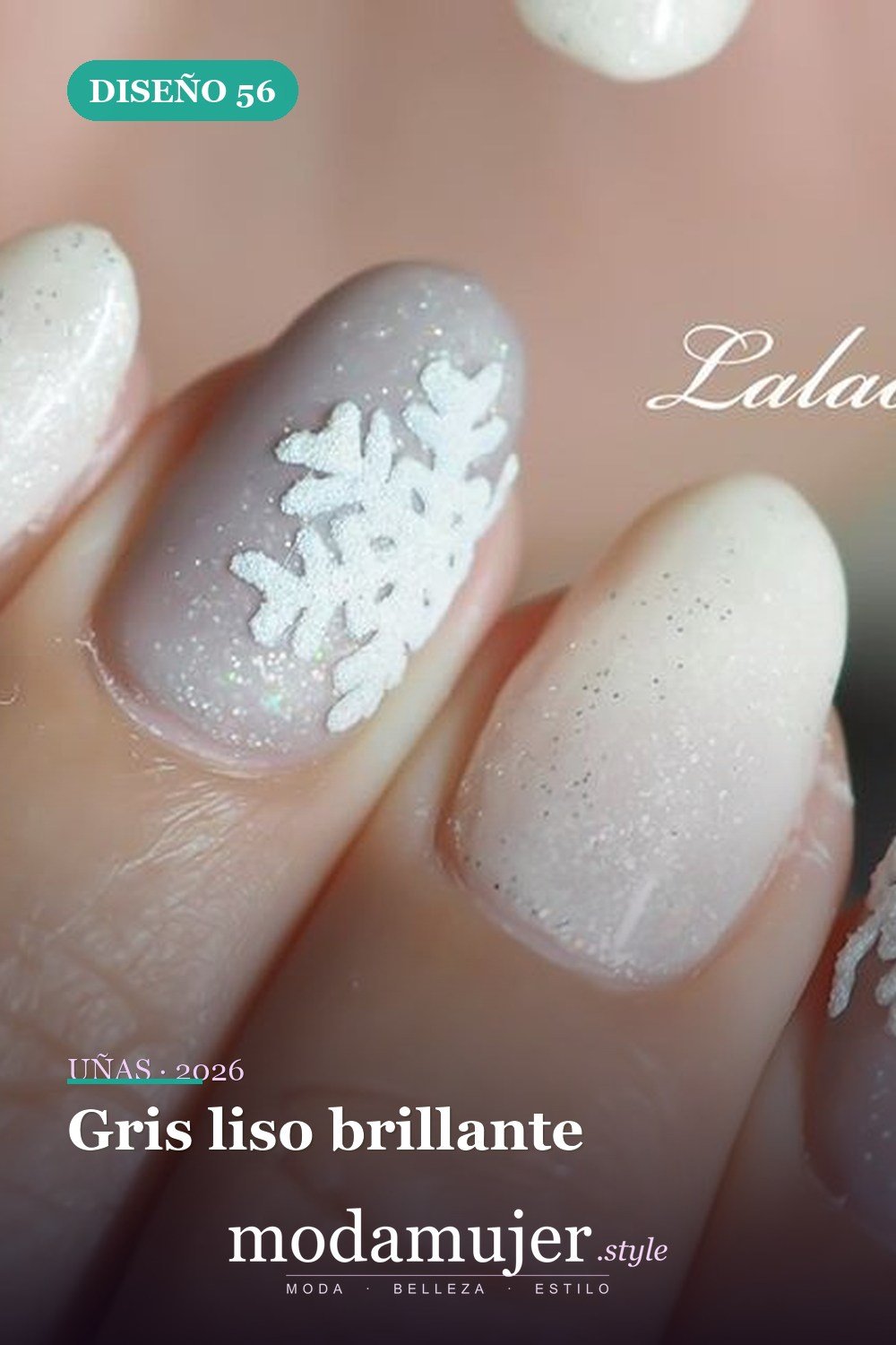 Gris liso brillante — Las 85 mejores ideas grises para uñas que te encantarán