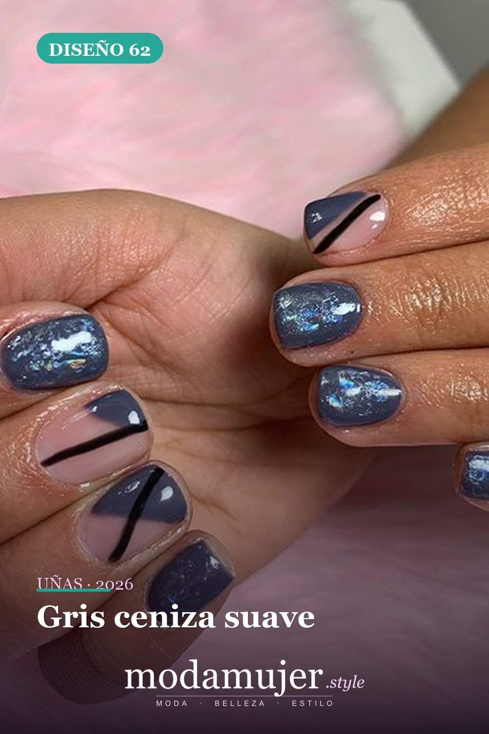 Gris ceniza suave — Las 85 mejores ideas grises para uñas que te encantarán