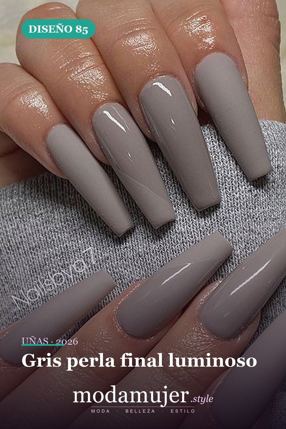 Gris perla final luminoso — Las 85 mejores ideas grises para uñas que te encantarán