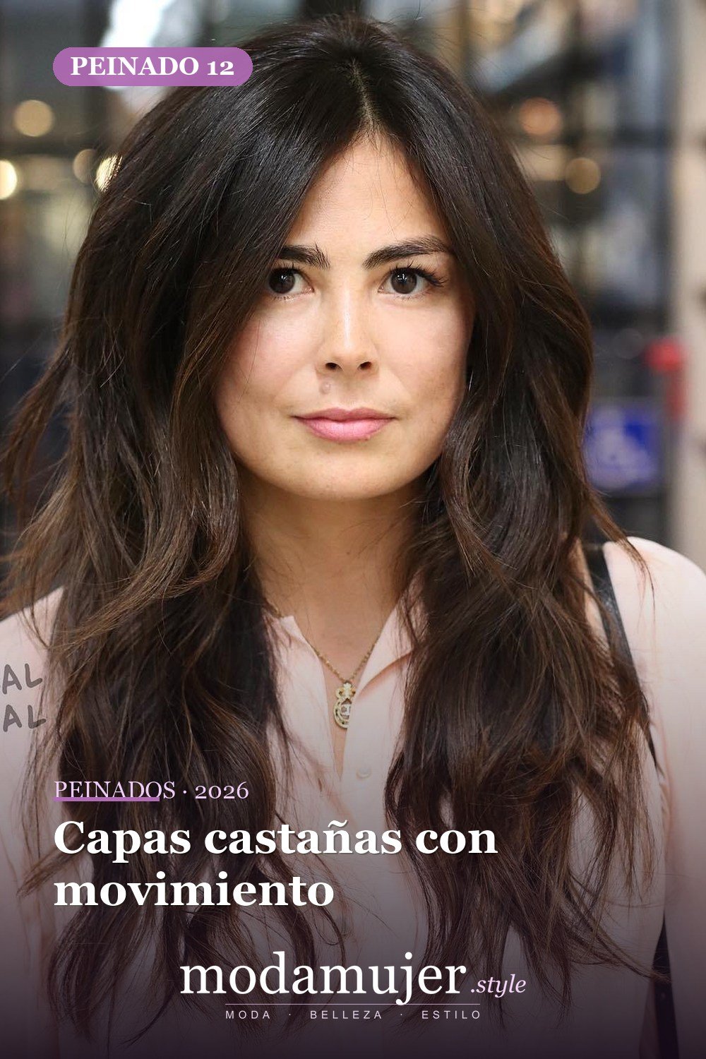 Capas castañas con movimiento — Los 50 mejores cortes de pelo para caras cuadradas que definitivamente funcionan