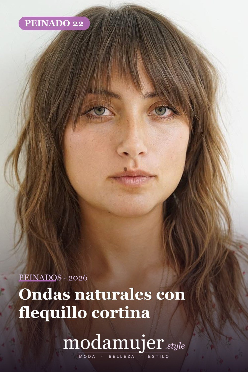 Ondas naturales con flequillo cortina — Los 50 mejores cortes de pelo para caras cuadradas que definitivamente funcionan