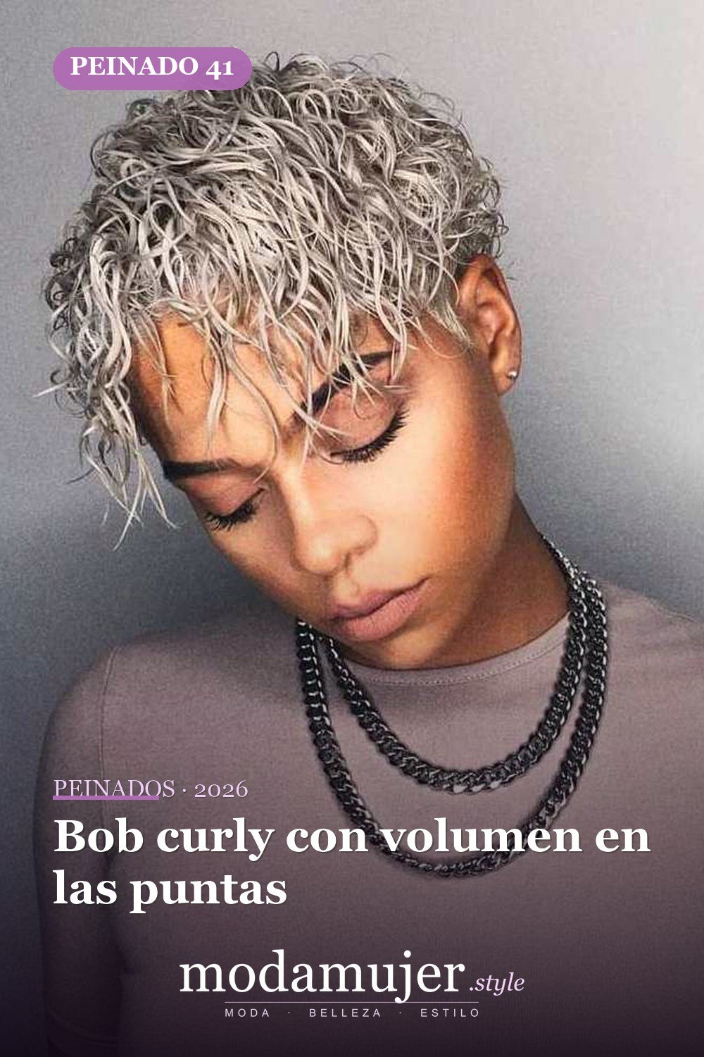 Bob curly con volumen en las puntas — Los 50 mejores cortes de pelo y peinados para cabello corto y rizado en 2026