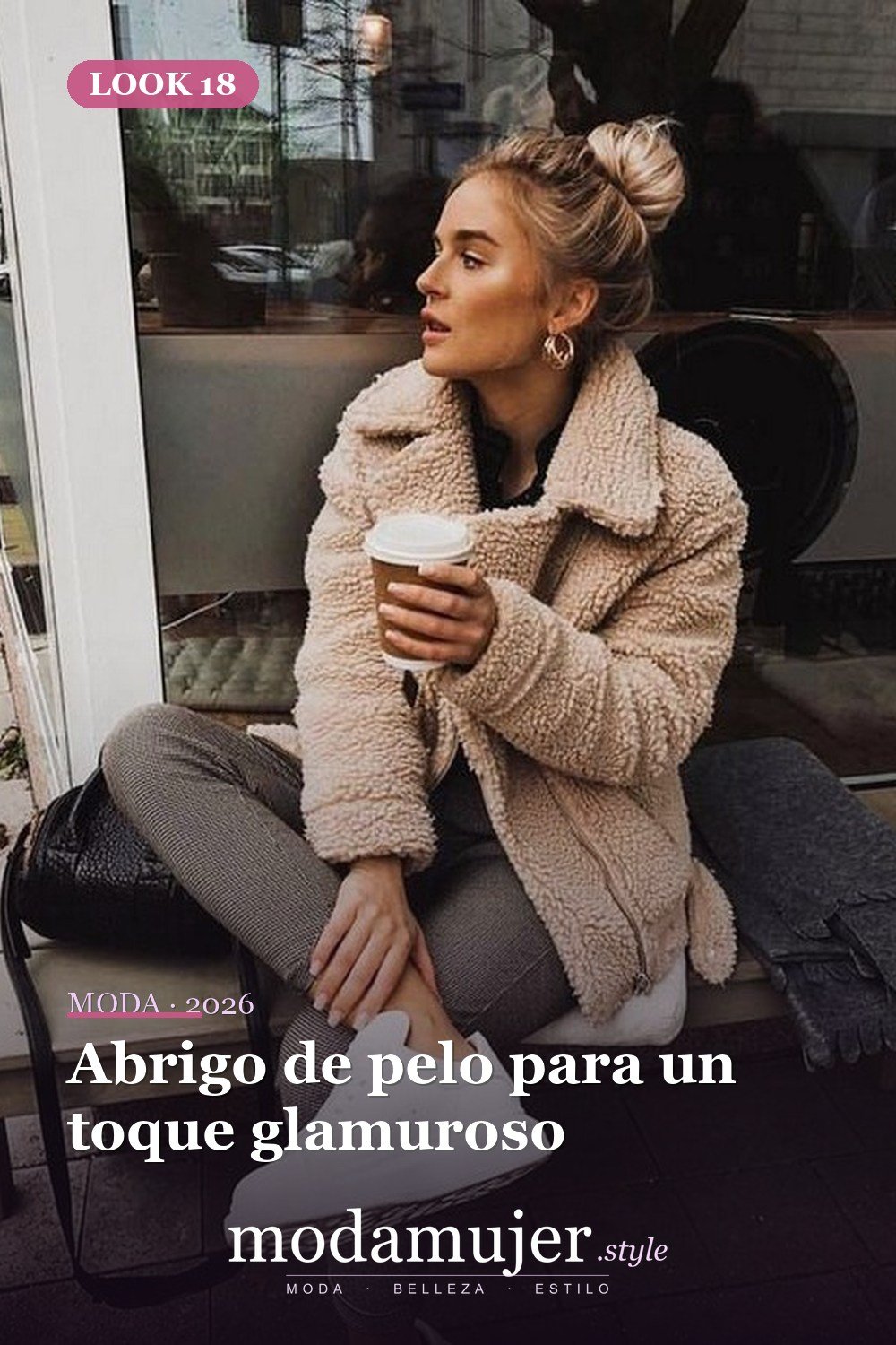 Abrigo de pelo para un toque glamuroso — Más de 21 ideas de trajes de invierno para mujeres casuales y sexys
