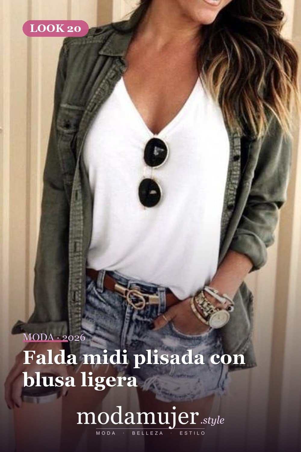 Falda midi plisada con blusa ligera — Más de 30 ideas de trajes de verano para mujer en 2026