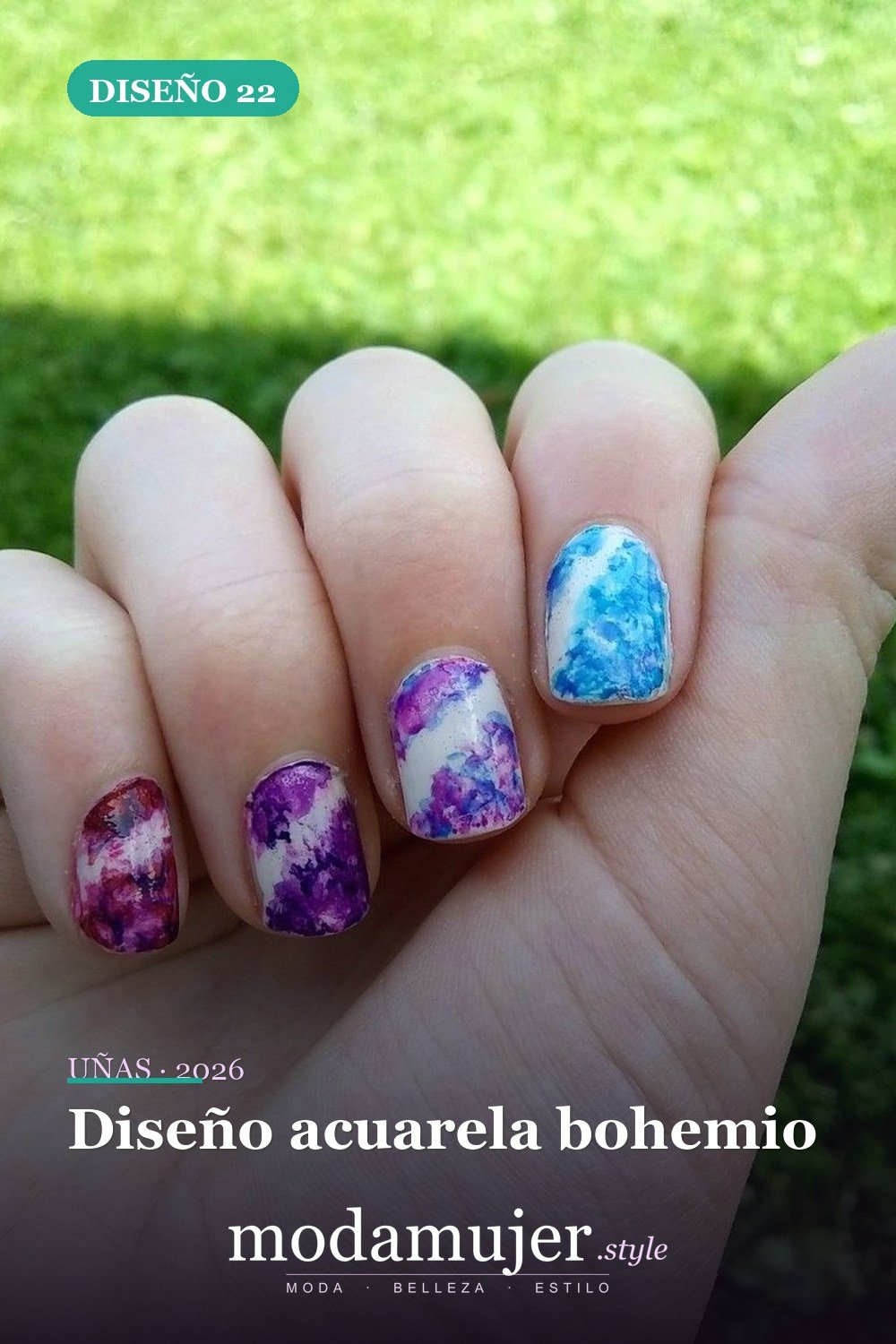 Diseño acuarela bohemio — Más de 35 ideas de arte de uñas de acuarela inusuales que se ven geniales