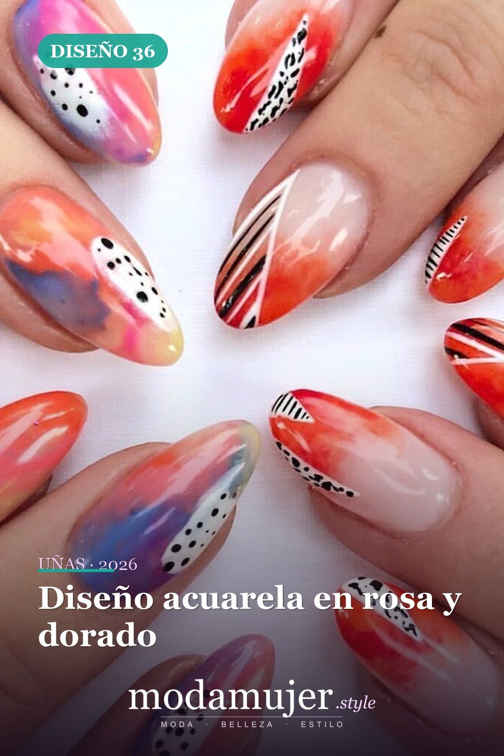 Diseño acuarela en rosa y dorado — Más de 35 ideas de arte de uñas de acuarela inusuales que se ven geniales