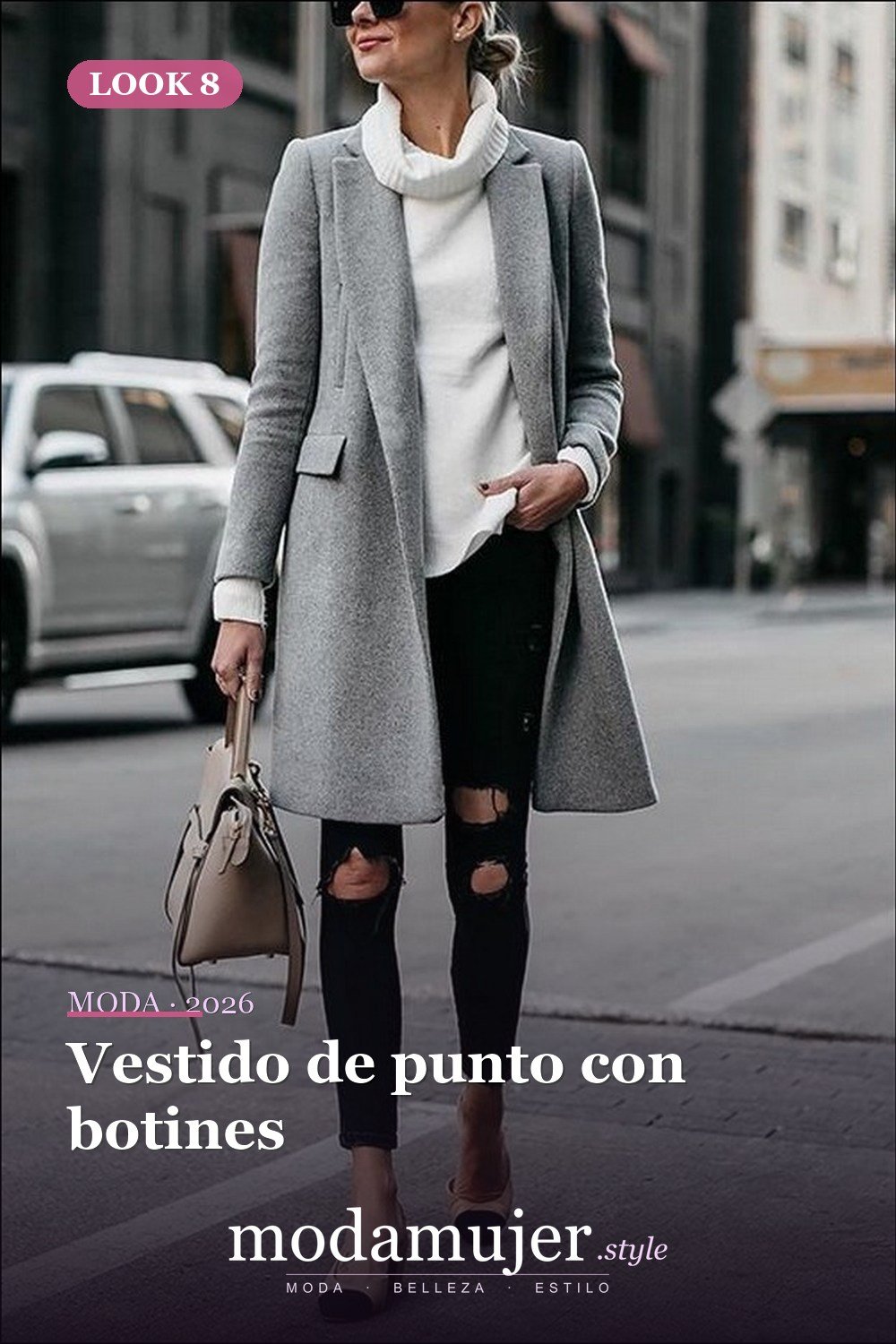 Vestido de punto con botines — Más de 40 ideas de trajes de invierno para mujeres en 2026