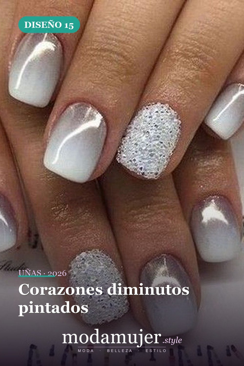 Corazones diminutos pintados — Más de 40 ideas inspiradoras de arte de uñas para la fiesta de bodas